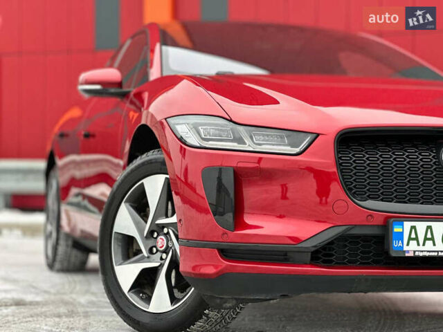 Красный Ягуар I-Pace, объемом двигателя 0 л и пробегом 95 тыс. км за 29000 $, фото 11 на Automoto.ua