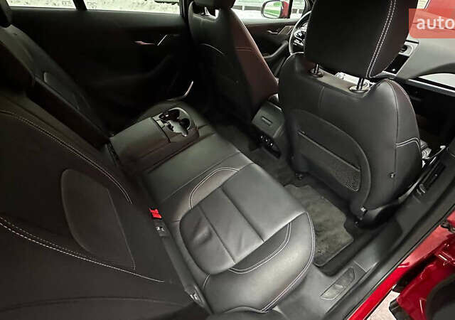 Красный Ягуар I-Pace, объемом двигателя 0 л и пробегом 95 тыс. км за 29000 $, фото 56 на Automoto.ua