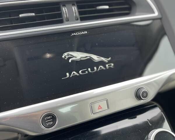 Красный Ягуар I-Pace, объемом двигателя 0 л и пробегом 107 тыс. км за 23500 $, фото 102 на Automoto.ua