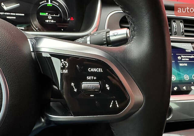 Красный Ягуар I-Pace, объемом двигателя 0 л и пробегом 95 тыс. км за 29000 $, фото 36 на Automoto.ua