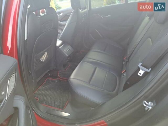 Красный Ягуар I-Pace, объемом двигателя 0 л и пробегом 91 тыс. км за 26000 $, фото 11 на Automoto.ua