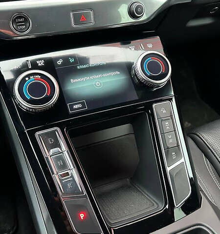 Красный Ягуар I-Pace, объемом двигателя 0 л и пробегом 95 тыс. км за 29000 $, фото 39 на Automoto.ua