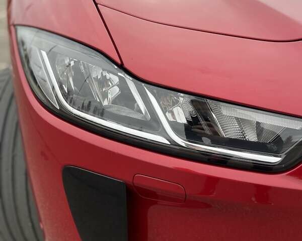Красный Ягуар I-Pace, объемом двигателя 0 л и пробегом 107 тыс. км за 23500 $, фото 20 на Automoto.ua