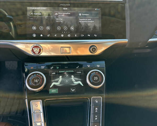 Красный Ягуар I-Pace, объемом двигателя 0 л и пробегом 93 тыс. км за 24000 $, фото 19 на Automoto.ua