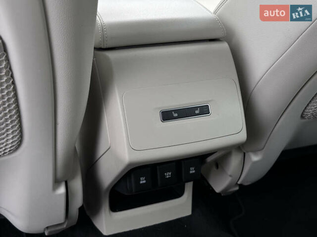 Красный Ягуар I-Pace, объемом двигателя 0 л и пробегом 100 тыс. км за 23900 $, фото 70 на Automoto.ua