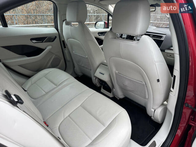 Красный Ягуар I-Pace, объемом двигателя 0 л и пробегом 100 тыс. км за 23900 $, фото 83 на Automoto.ua