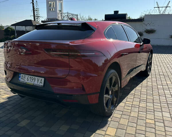Красный Ягуар I-Pace, объемом двигателя 0 л и пробегом 93 тыс. км за 24000 $, фото 4 на Automoto.ua