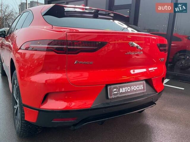 Красный Ягуар I-Pace, объемом двигателя 0 л и пробегом 106 тыс. км за 26490 $, фото 7 на Automoto.ua