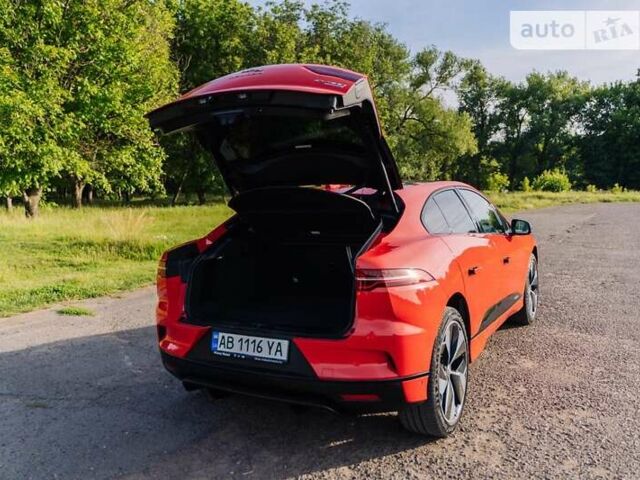 Красный Ягуар I-Pace, объемом двигателя 0 л и пробегом 115 тыс. км за 23200 $, фото 61 на Automoto.ua