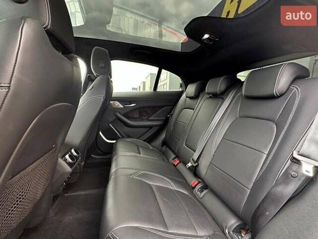 Красный Ягуар I-Pace, объемом двигателя 0 л и пробегом 78 тыс. км за 41000 $, фото 17 на Automoto.ua