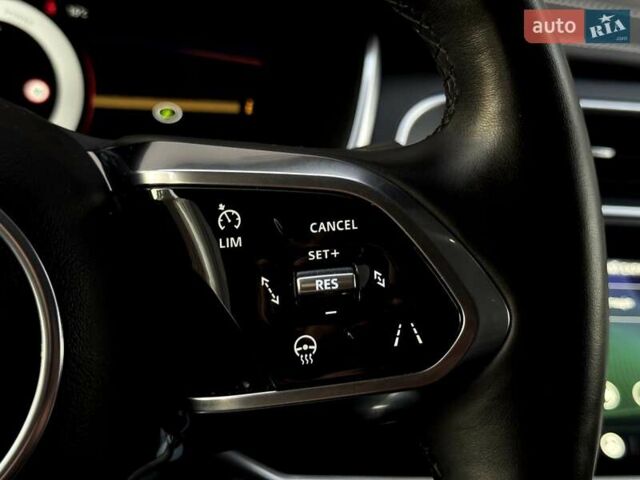 Красный Ягуар I-Pace, объемом двигателя 0 л и пробегом 120 тыс. км за 22990 $, фото 93 на Automoto.ua