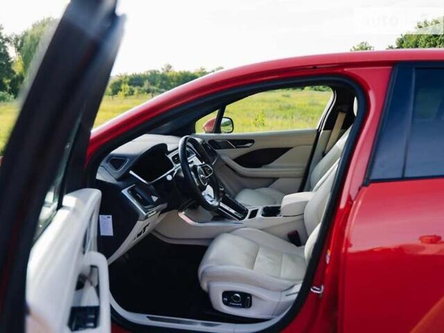 Красный Ягуар I-Pace, объемом двигателя 0 л и пробегом 115 тыс. км за 23200 $, фото 56 на Automoto.ua