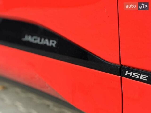 Красный Ягуар I-Pace, объемом двигателя 0 л и пробегом 120 тыс. км за 22990 $, фото 19 на Automoto.ua