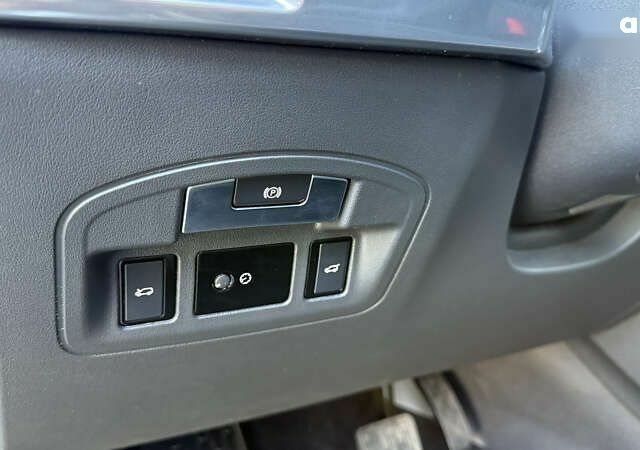 Красный Ягуар I-Pace, объемом двигателя 0 л и пробегом 128 тыс. км за 28900 $, фото 27 на Automoto.ua