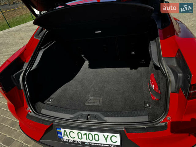 Красный Ягуар I-Pace, объемом двигателя 0 л и пробегом 123 тыс. км за 30000 $, фото 13 на Automoto.ua