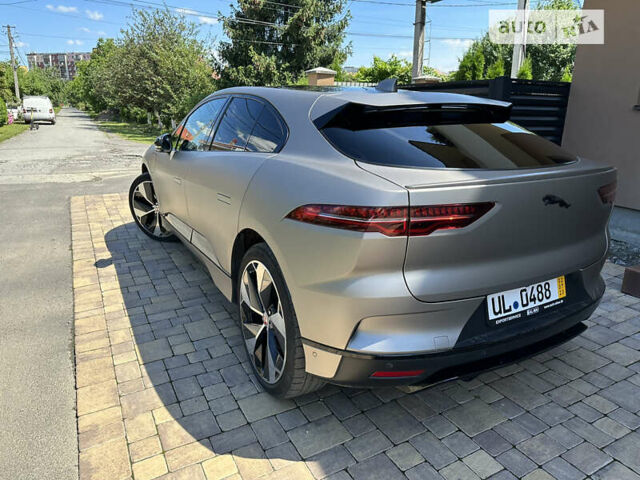 Красный Ягуар I-Pace, объемом двигателя 0 л и пробегом 90 тыс. км за 41800 $, фото 10 на Automoto.ua