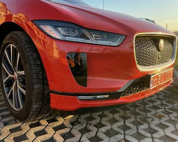 Красный Ягуар I-Pace, объемом двигателя 0 л и пробегом 101 тыс. км за 30500 $, фото 43 на Automoto.ua
