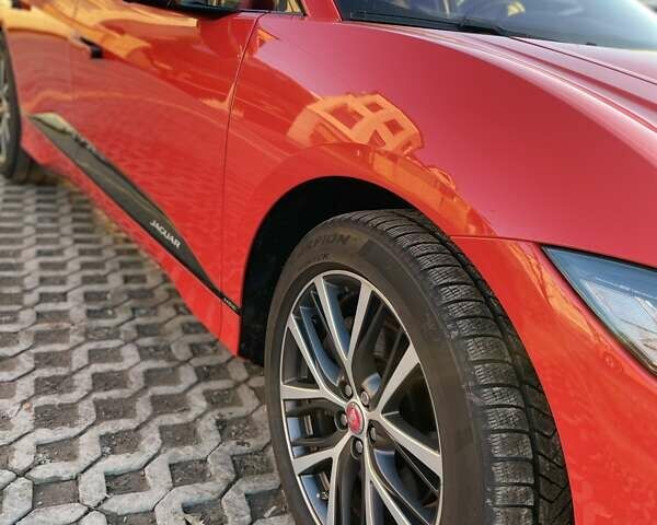 Красный Ягуар I-Pace, объемом двигателя 0 л и пробегом 101 тыс. км за 30500 $, фото 24 на Automoto.ua