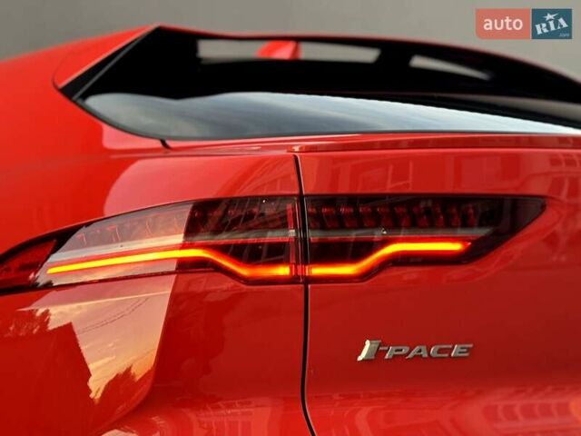 Красный Ягуар I-Pace, объемом двигателя 0 л и пробегом 120 тыс. км за 22990 $, фото 46 на Automoto.ua
