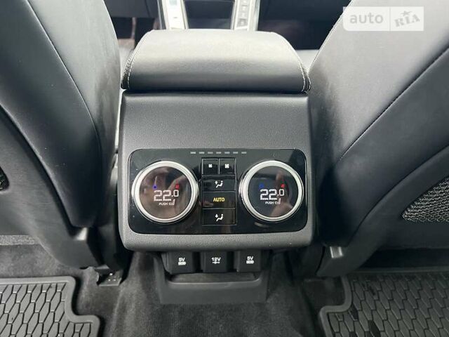 Красный Ягуар I-Pace, объемом двигателя 0 л и пробегом 34 тыс. км за 45500 $, фото 24 на Automoto.ua