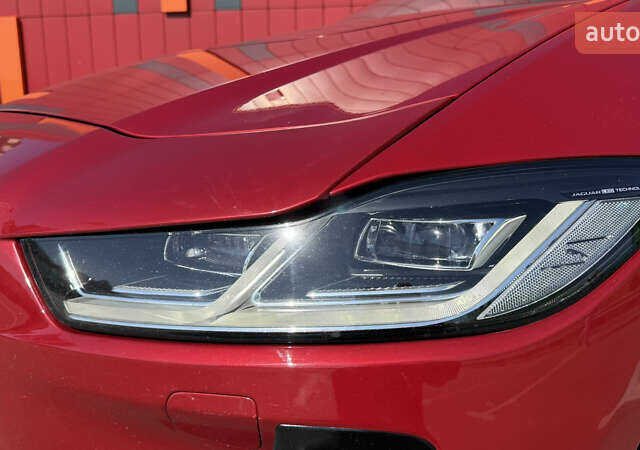 Красный Ягуар I-Pace, объемом двигателя 0 л и пробегом 101 тыс. км за 28900 $, фото 6 на Automoto.ua