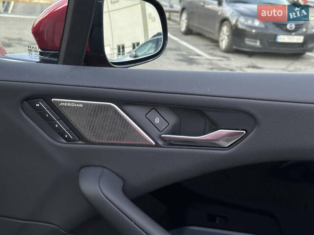 Красный Ягуар I-Pace, объемом двигателя 0 л и пробегом 163 тыс. км за 21999 $, фото 47 на Automoto.ua