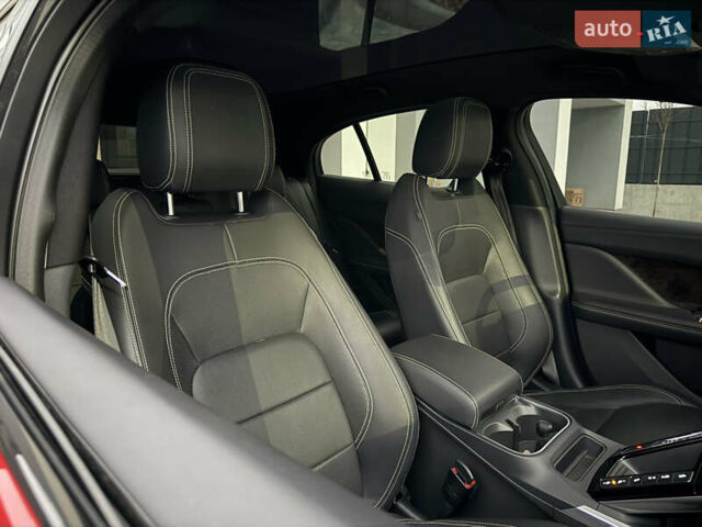 Красный Ягуар I-Pace, объемом двигателя 0 л и пробегом 142 тыс. км за 23500 $, фото 97 на Automoto.ua
