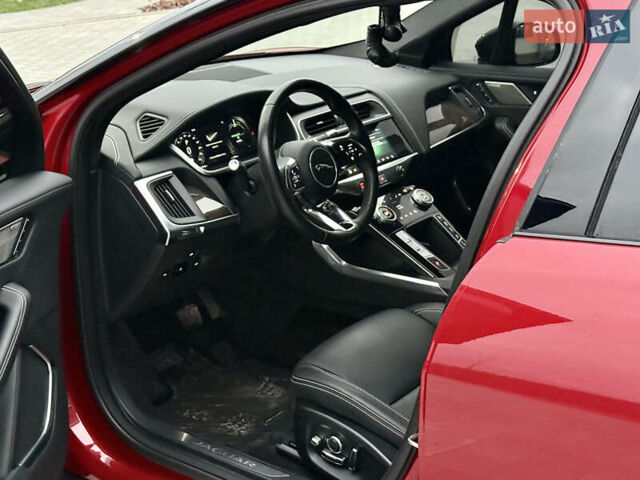 Красный Ягуар I-Pace, объемом двигателя 0 л и пробегом 142 тыс. км за 23500 $, фото 63 на Automoto.ua