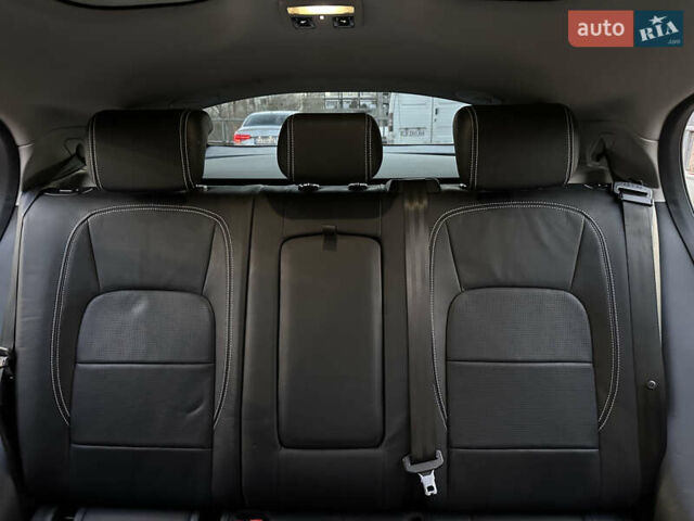 Красный Ягуар I-Pace, объемом двигателя 0 л и пробегом 163 тыс. км за 21999 $, фото 67 на Automoto.ua