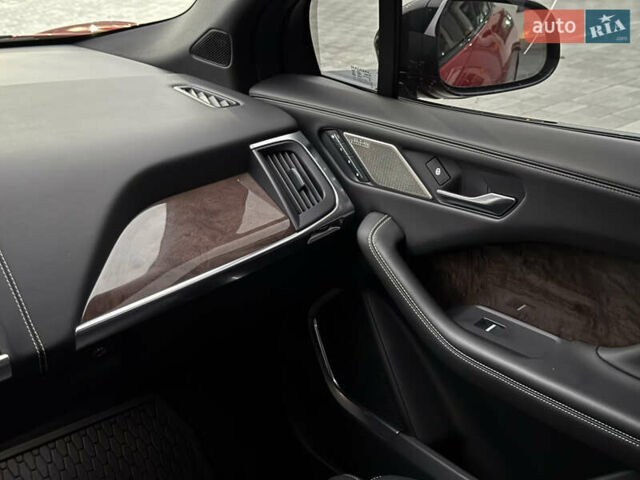 Красный Ягуар I-Pace, объемом двигателя 0 л и пробегом 142 тыс. км за 23500 $, фото 87 на Automoto.ua