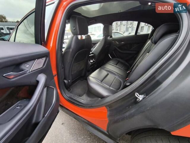 Красный Ягуар I-Pace, объемом двигателя 0 л и пробегом 155 тыс. км за 25999 $, фото 51 на Automoto.ua