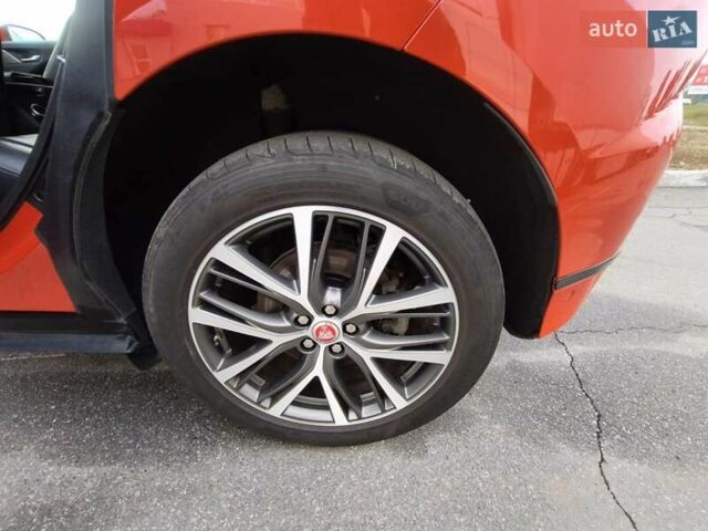 Красный Ягуар I-Pace, объемом двигателя 0 л и пробегом 155 тыс. км за 25999 $, фото 49 на Automoto.ua