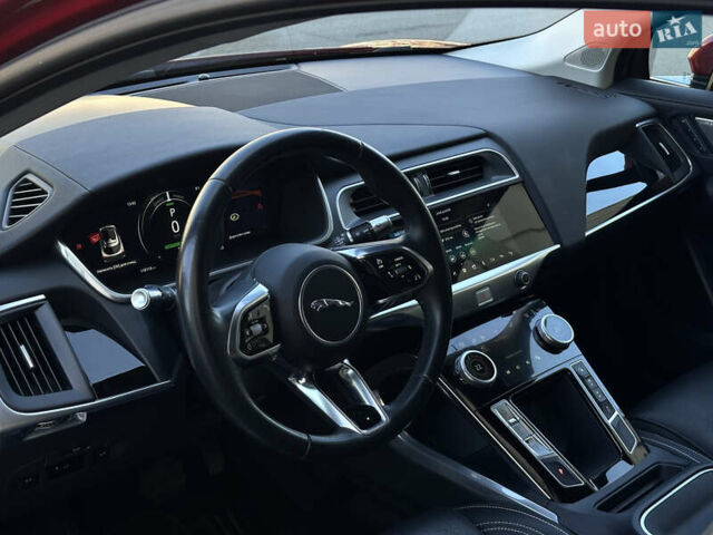 Красный Ягуар I-Pace, объемом двигателя 0 л и пробегом 110 тыс. км за 23999 $, фото 31 на Automoto.ua