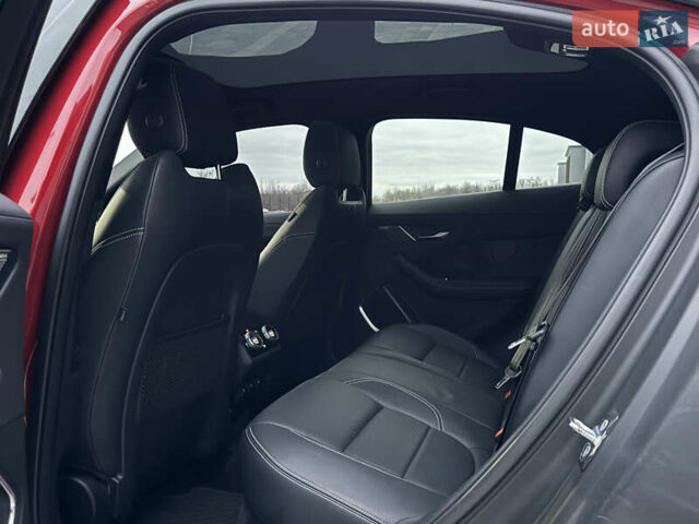 Красный Ягуар I-Pace, объемом двигателя 0 л и пробегом 142 тыс. км за 23500 $, фото 79 на Automoto.ua