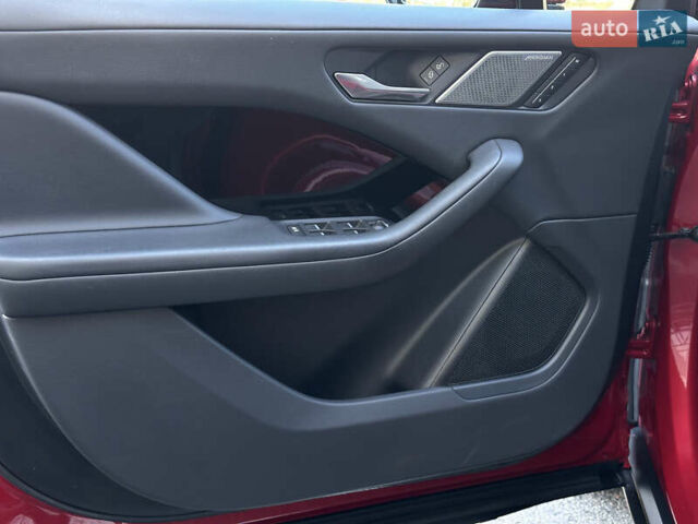 Красный Ягуар I-Pace, объемом двигателя 0 л и пробегом 110 тыс. км за 23999 $, фото 28 на Automoto.ua
