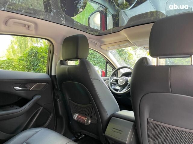 Красный Ягуар I-Pace, объемом двигателя 0 л и пробегом 27 тыс. км за 34690 $, фото 27 на Automoto.ua