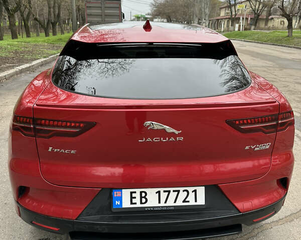 Красный Ягуар I-Pace, объемом двигателя 0 л и пробегом 96 тыс. км за 27000 $, фото 26 на Automoto.ua