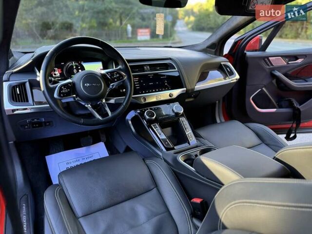 Красный Ягуар I-Pace, объемом двигателя 0 л и пробегом 89 тыс. км за 24300 $, фото 73 на Automoto.ua