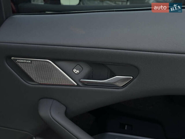 Красный Ягуар I-Pace, объемом двигателя 0 л и пробегом 163 тыс. км за 21999 $, фото 58 на Automoto.ua