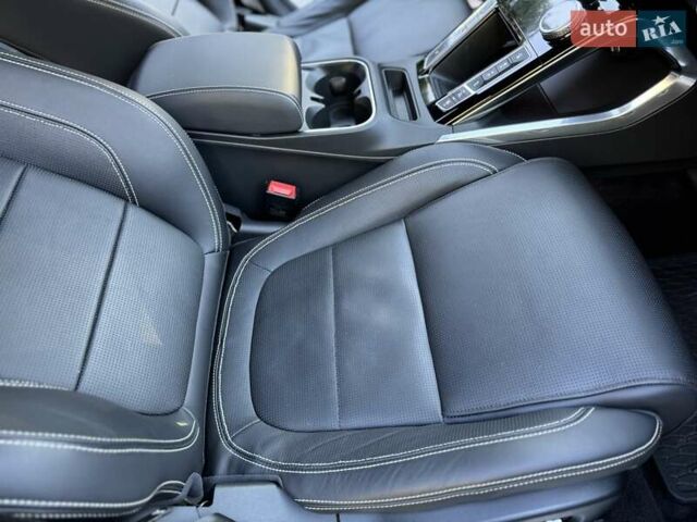 Красный Ягуар I-Pace, объемом двигателя 0 л и пробегом 89 тыс. км за 24300 $, фото 42 на Automoto.ua