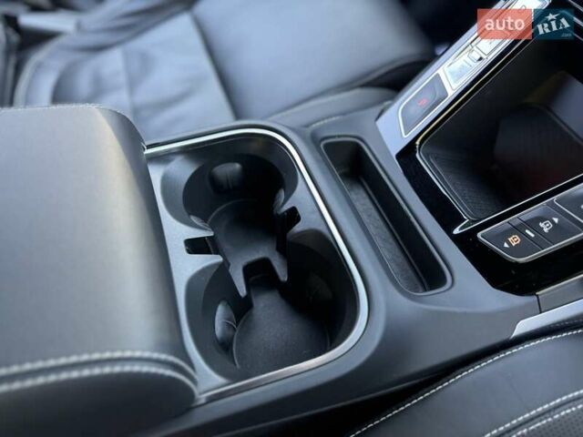 Красный Ягуар I-Pace, объемом двигателя 0 л и пробегом 89 тыс. км за 24300 $, фото 47 на Automoto.ua