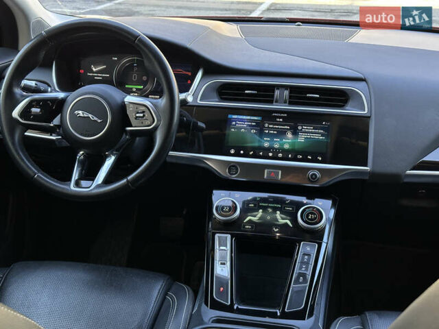 Красный Ягуар I-Pace, объемом двигателя 0 л и пробегом 110 тыс. км за 23999 $, фото 59 на Automoto.ua