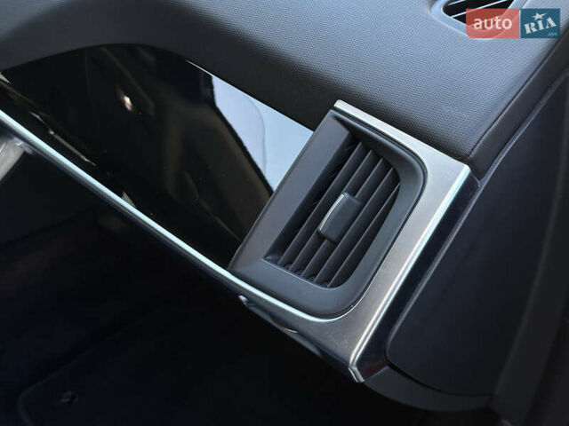 Красный Ягуар I-Pace, объемом двигателя 0 л и пробегом 110 тыс. км за 23999 $, фото 47 на Automoto.ua