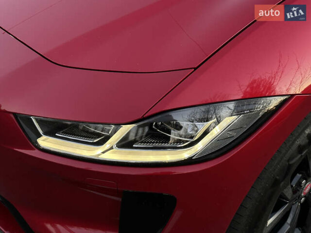 Красный Ягуар I-Pace, объемом двигателя 0 л и пробегом 163 тыс. км за 21999 $, фото 14 на Automoto.ua