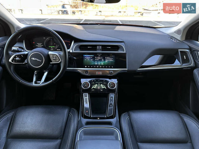 Красный Ягуар I-Pace, объемом двигателя 0 л и пробегом 110 тыс. км за 23999 $, фото 57 на Automoto.ua