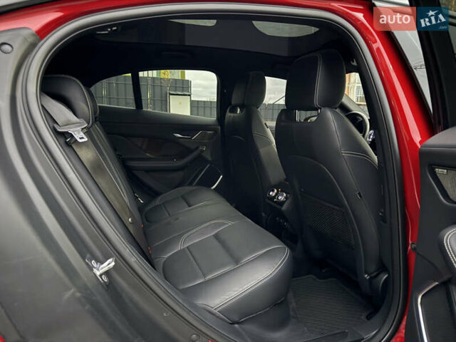 Красный Ягуар I-Pace, объемом двигателя 0 л и пробегом 142 тыс. км за 23500 $, фото 80 на Automoto.ua