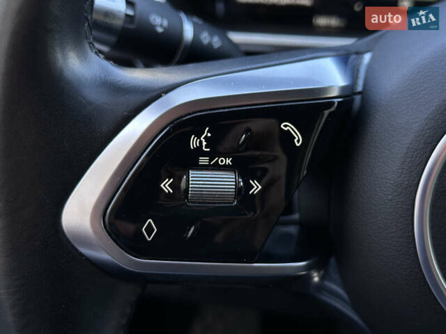 Красный Ягуар I-Pace, объемом двигателя 0 л и пробегом 110 тыс. км за 23999 $, фото 37 на Automoto.ua