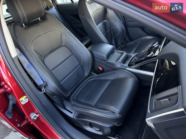 Красный Ягуар I-Pace, объемом двигателя 0 л и пробегом 110 тыс. км за 23999 $, фото 50 на Automoto.ua