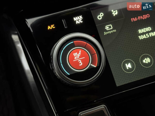 Красный Ягуар I-Pace, объемом двигателя 0 л и пробегом 142 тыс. км за 23500 $, фото 73 на Automoto.ua