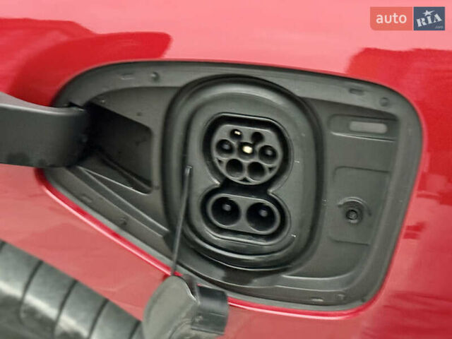 Красный Ягуар I-Pace, объемом двигателя 0 л и пробегом 142 тыс. км за 23500 $, фото 53 на Automoto.ua